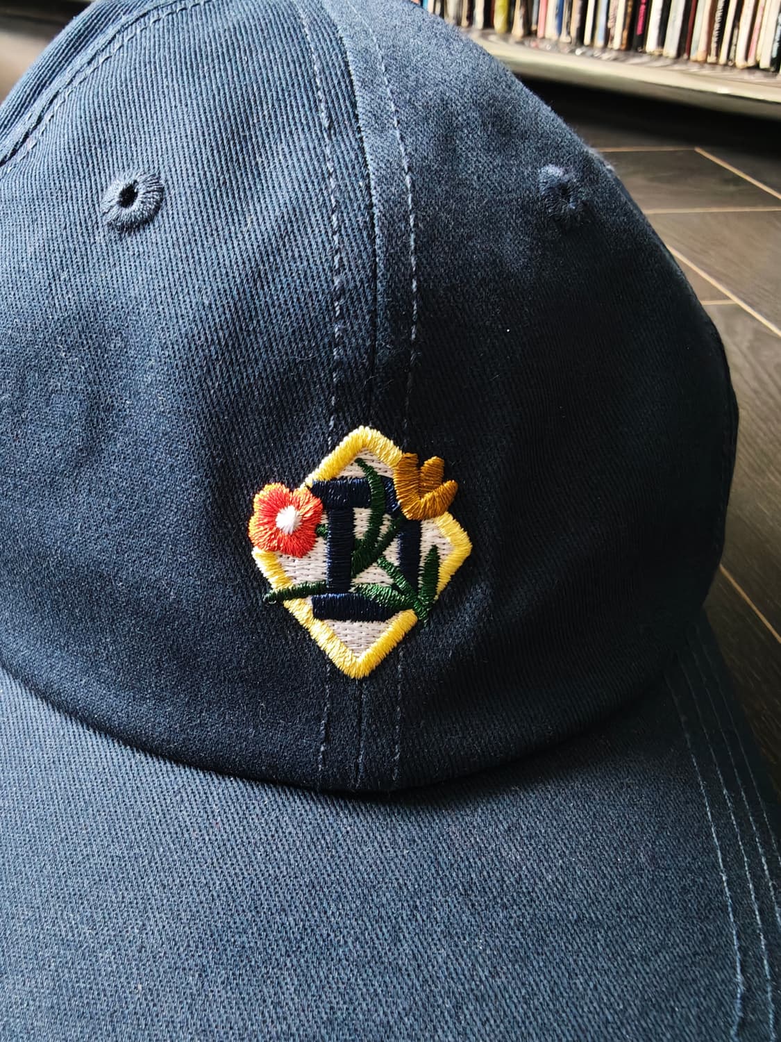 에임레온도르 네이비 자수 로고 볼캡 모자 상품이미지3