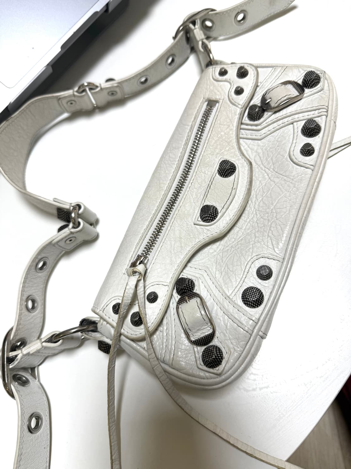 발렌시아가 르 카골 슬링백 상품이미지1