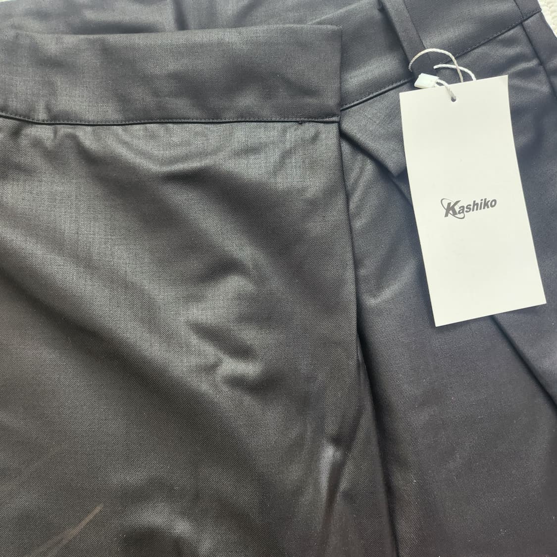 택있는 새상품 카시코 핀턱 트라우저 팬츠 블랙 상품이미지2