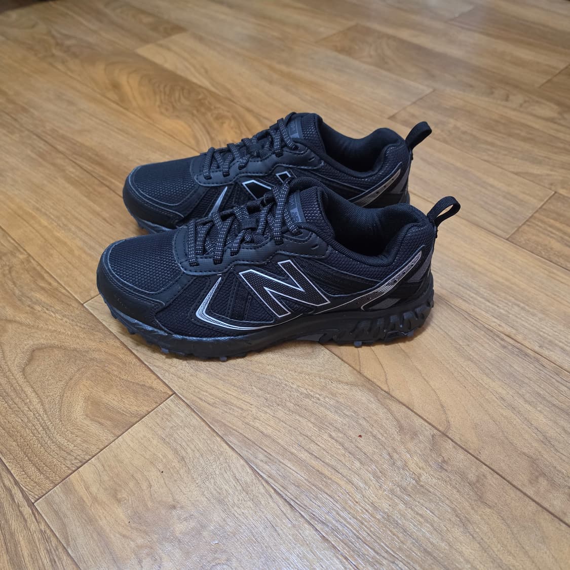 뉴발란스 410v5  상품이미지1