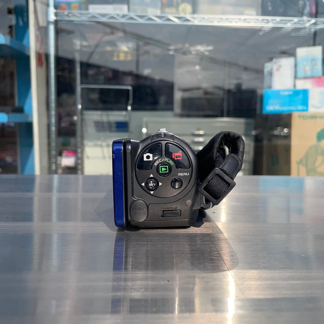 SANYO Xacti VPC-TH1 HD Camcorder (Blue) 상품이미지2