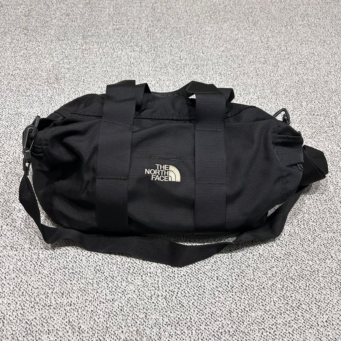 노스페이스 크로스백 상품이미지1