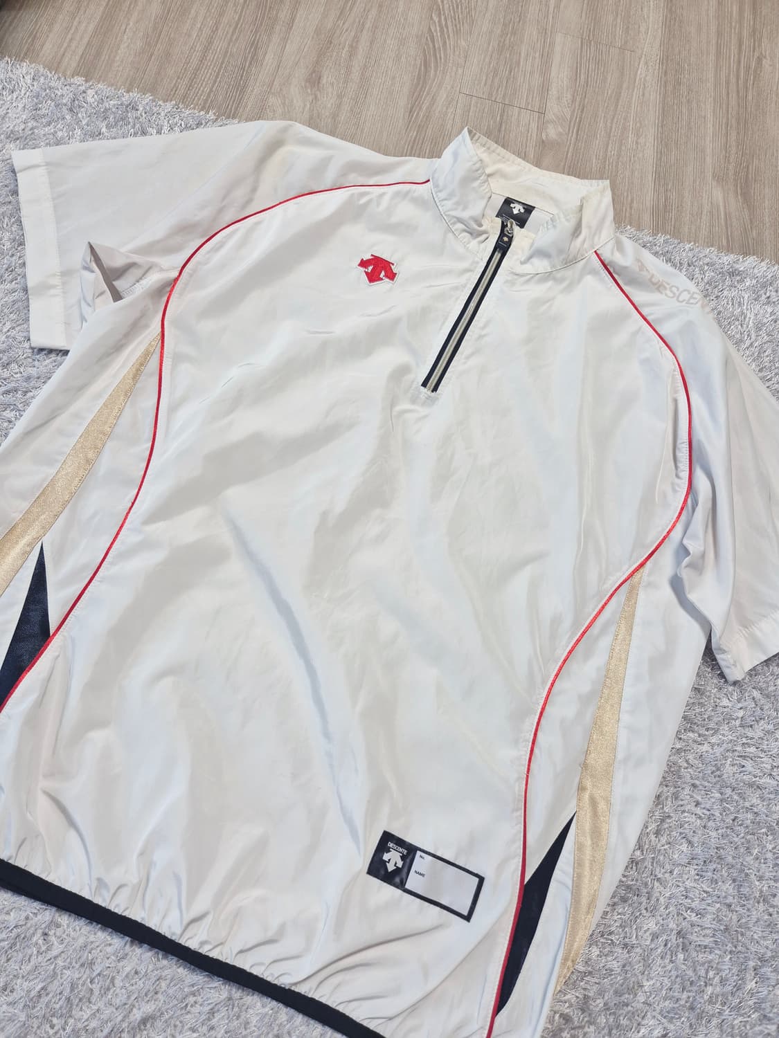 데상트반팔아노락(정품)반팔바람막이 상품이미지1