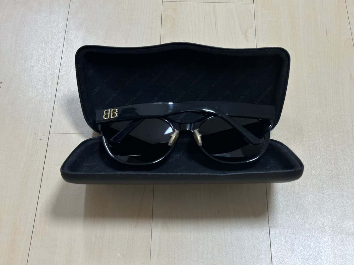 발렌시아가 선글라스 판매 (품명:BB0220SK) 상품이미지1