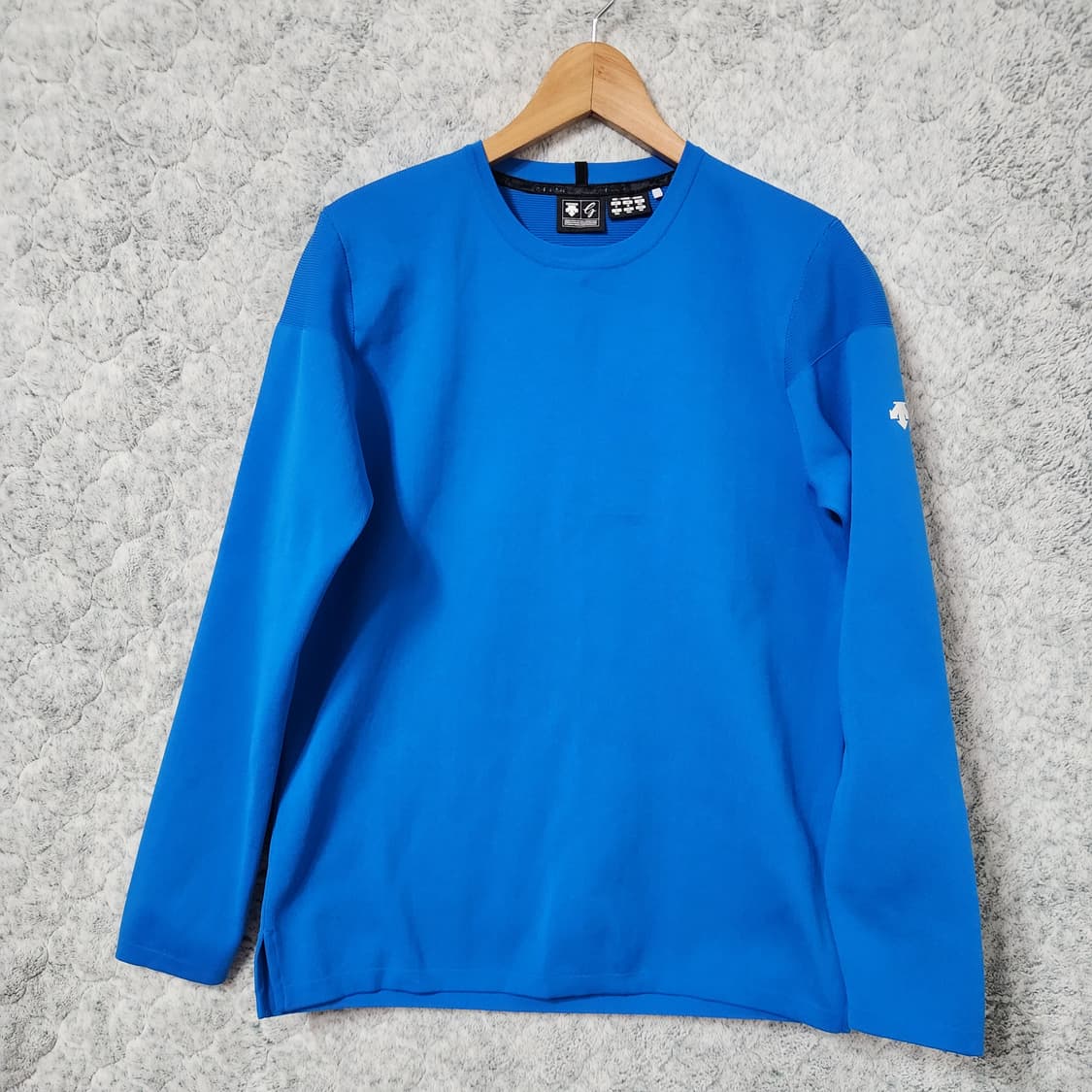 J54 [105] 데상트 슬림 트레이닝 티셔츠 상품이미지1