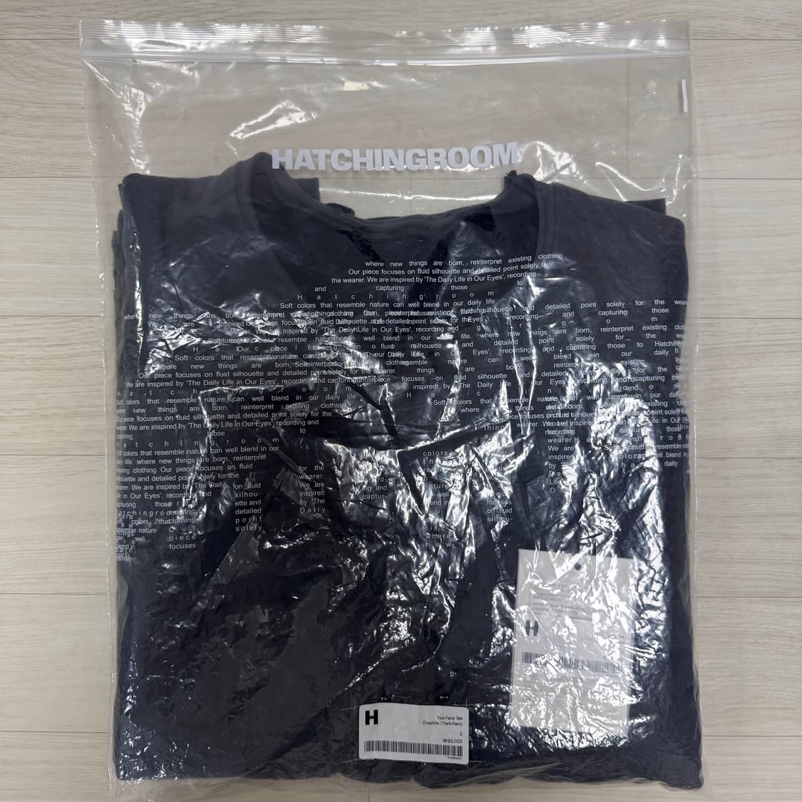 해칭룸 Two Face Tee Graphite/Dark Navy 2사이즈 상품이미지6