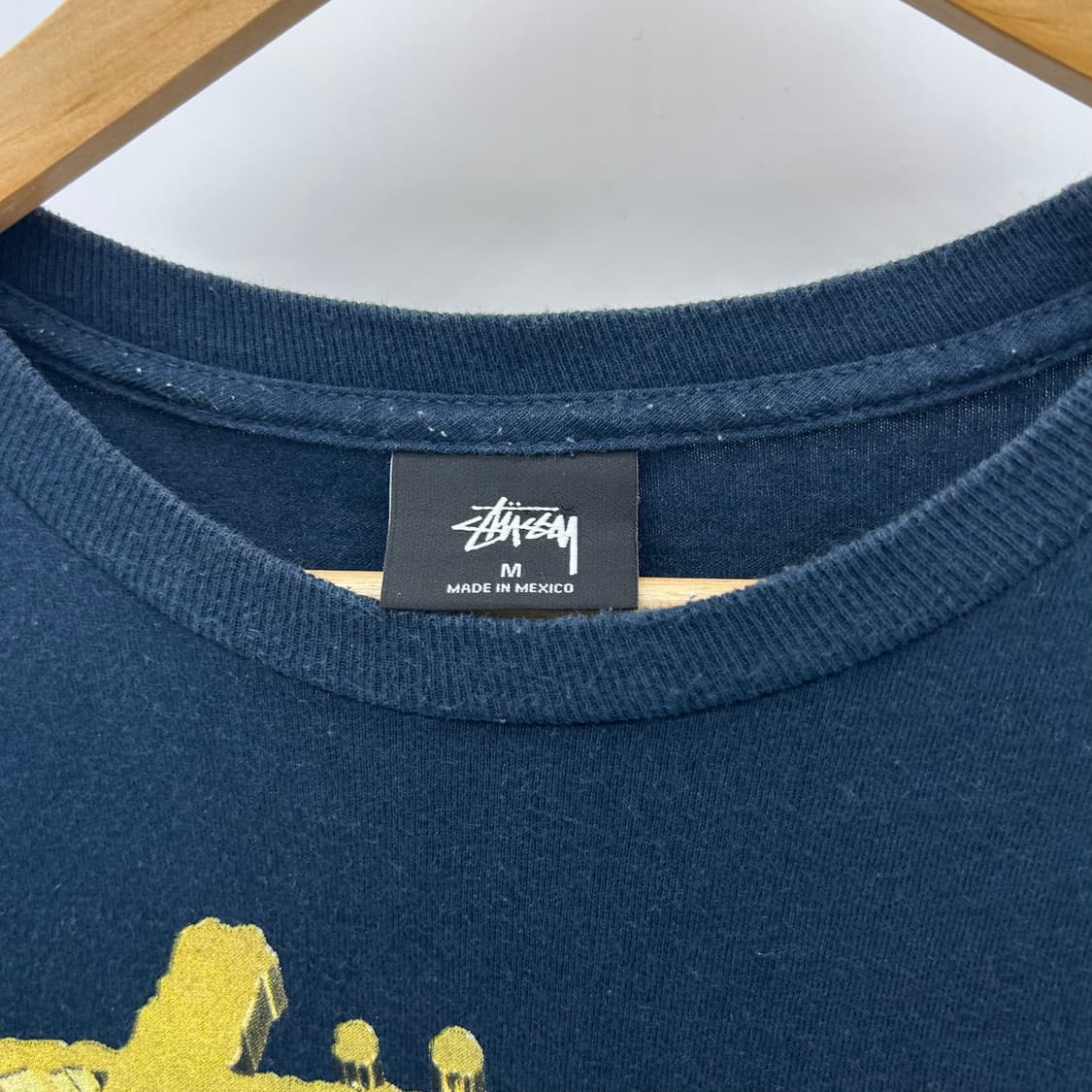[STUSSY] 스투시 월드 투어 골드 반팔티셔츠 상품이미지5