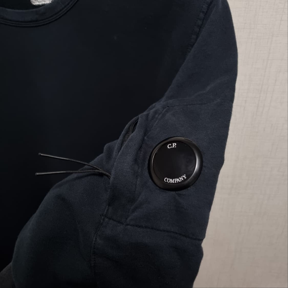 ( XL ) cp컴퍼니 블랙 맨투맨 상품이미지2