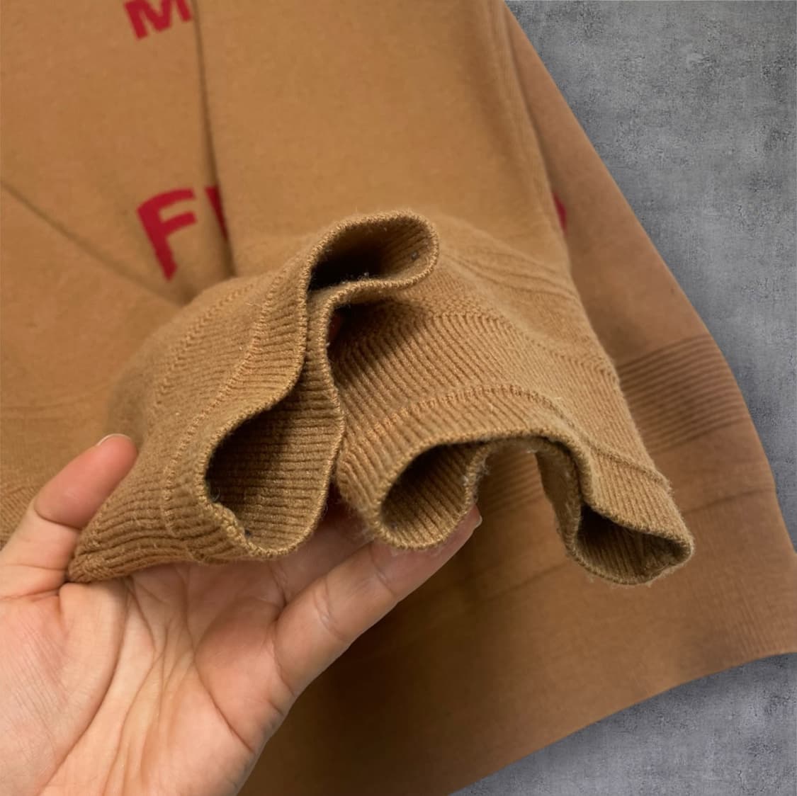 시스템 System 카멜브라운 레터링 자카드 니트 100 상품이미지6