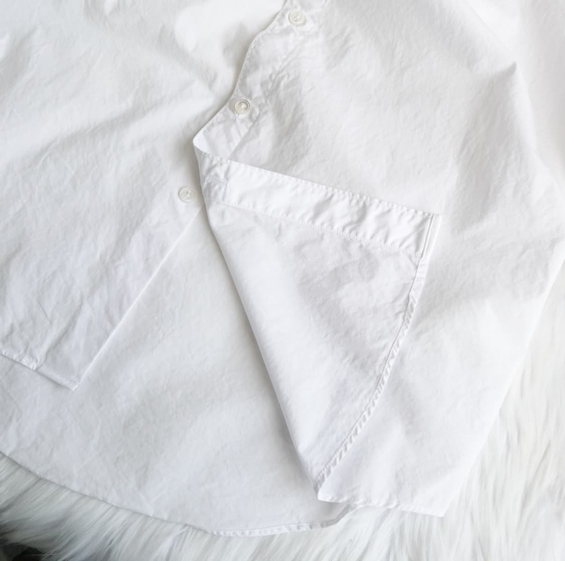 루이비통 LV 로고 자수 포인트 셔츠 1929 상품이미지6