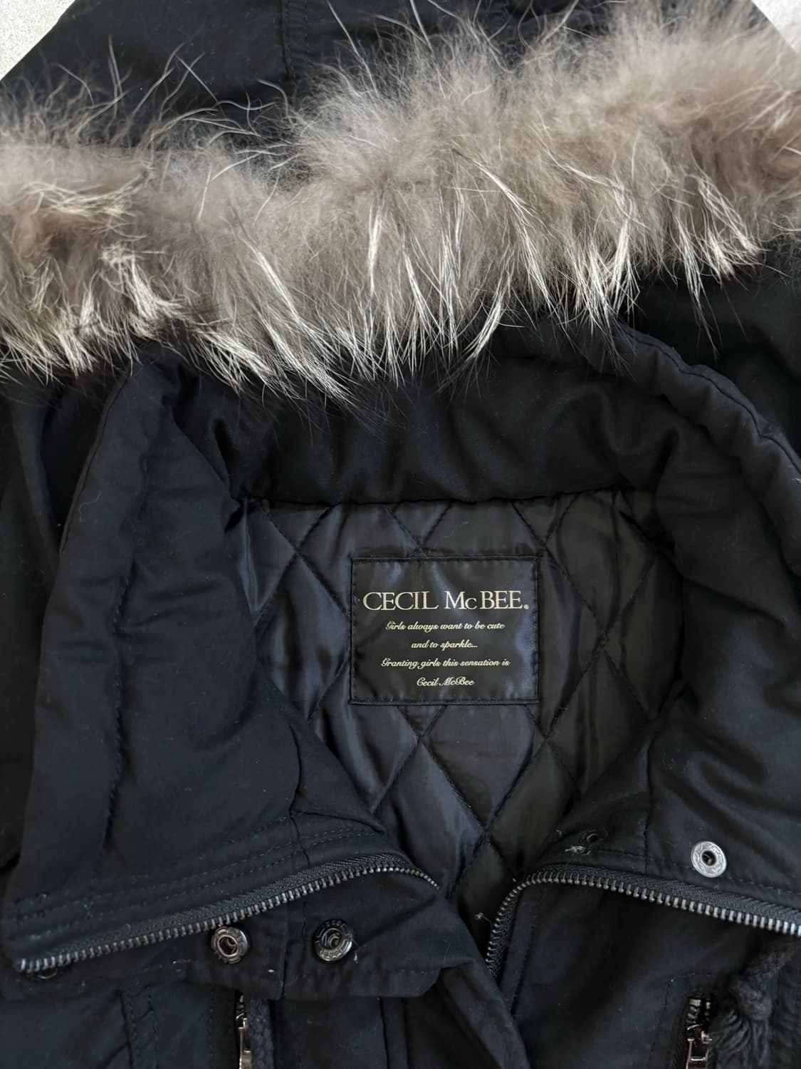 세실맥비 셔링 퍼 자켓 상품이미지9