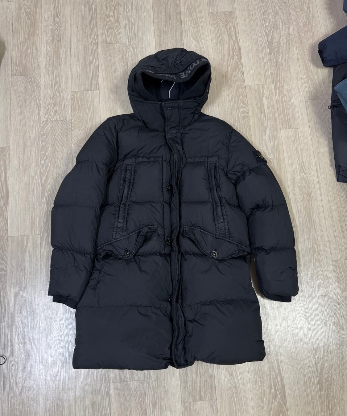 20FW 스톤아일랜드 크링클랩스 롱패딩 M 블랙 상품이미지1