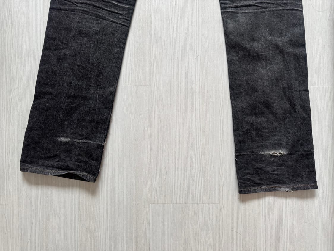 Dsquared2 black wash distressed jeans 상품이미지4