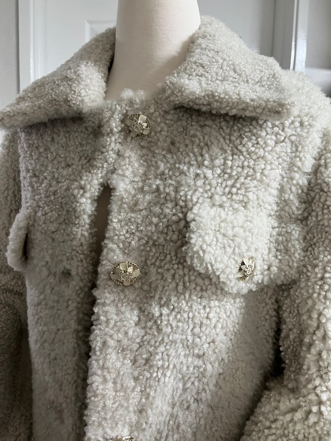 모조에스핀 뽀글이 리얼무스탕 66새상품 상품이미지6