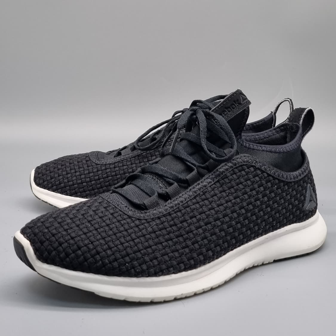 리복 플러스러너  블랙 운동화250 상품이미지1