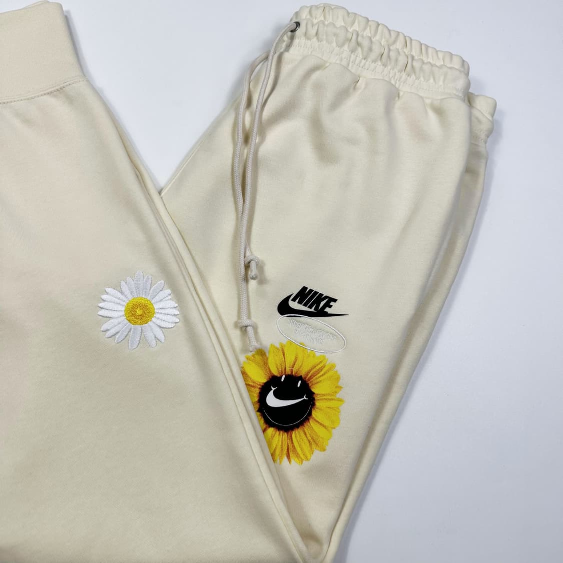 나이키 스우시 플라워 라이트 옐로우 조거팬츠 (L) 상품이미지1