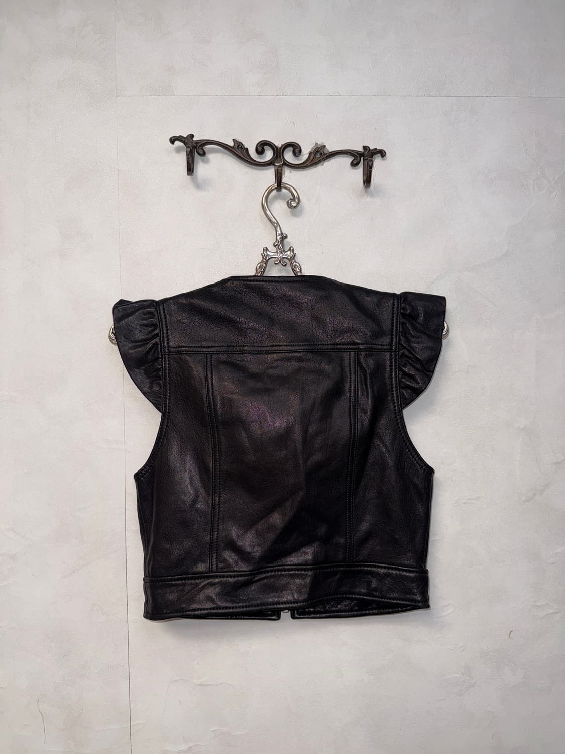 Juicy Couture black lamb skin frill vest 상품이미지3