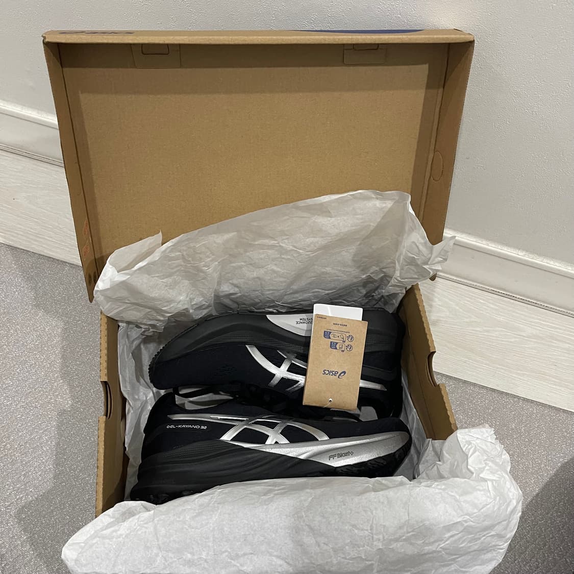 아식스 젤 카야노 32 플래티넘 우먼 245 러닝화  상품이미지7