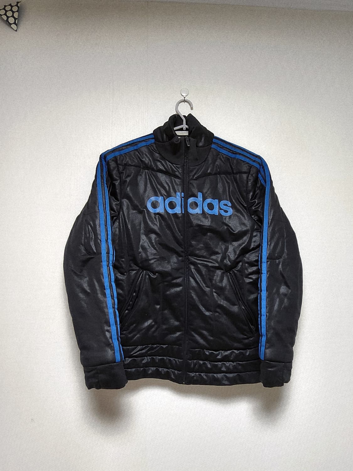 아디다스 블랙 패딩 점퍼 상품이미지1