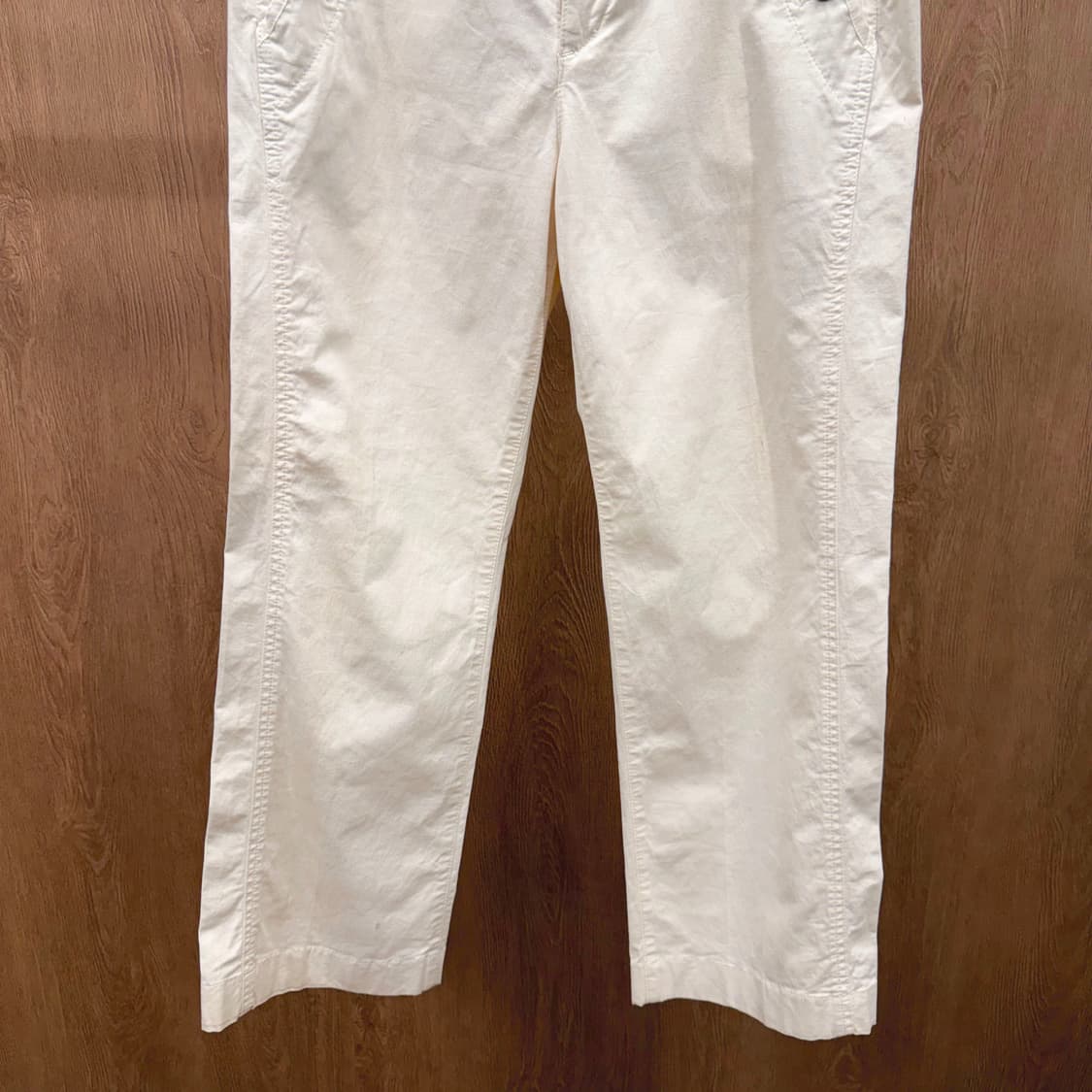 버버리 런던 팬츠 사이드 버튼 장식 포켓 디테일 스트레이트핏 아이보리 상품이미지5