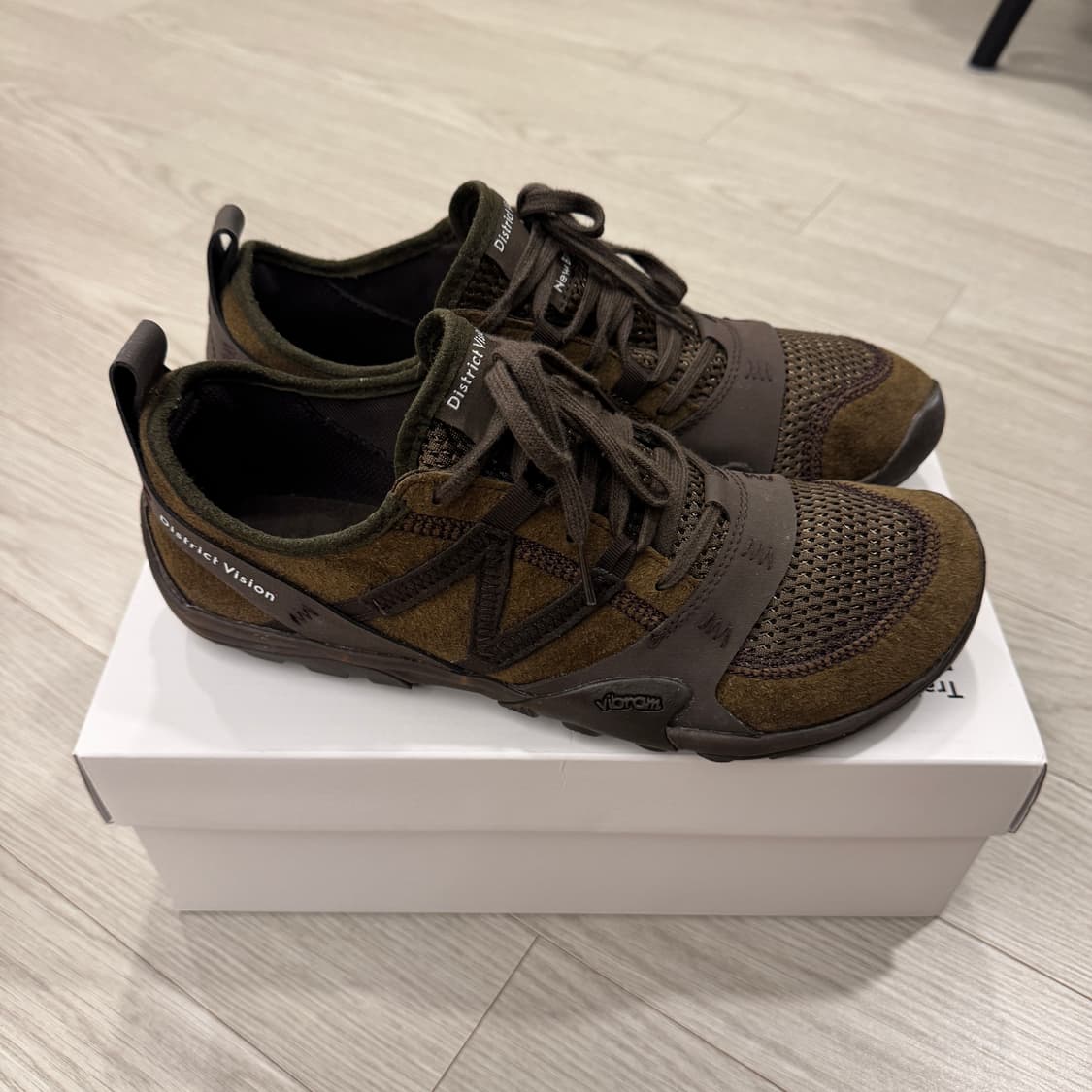 [275] 뉴발란스 x 디스트릭트 비전 MT10O 데저트 팜 상품이미지1