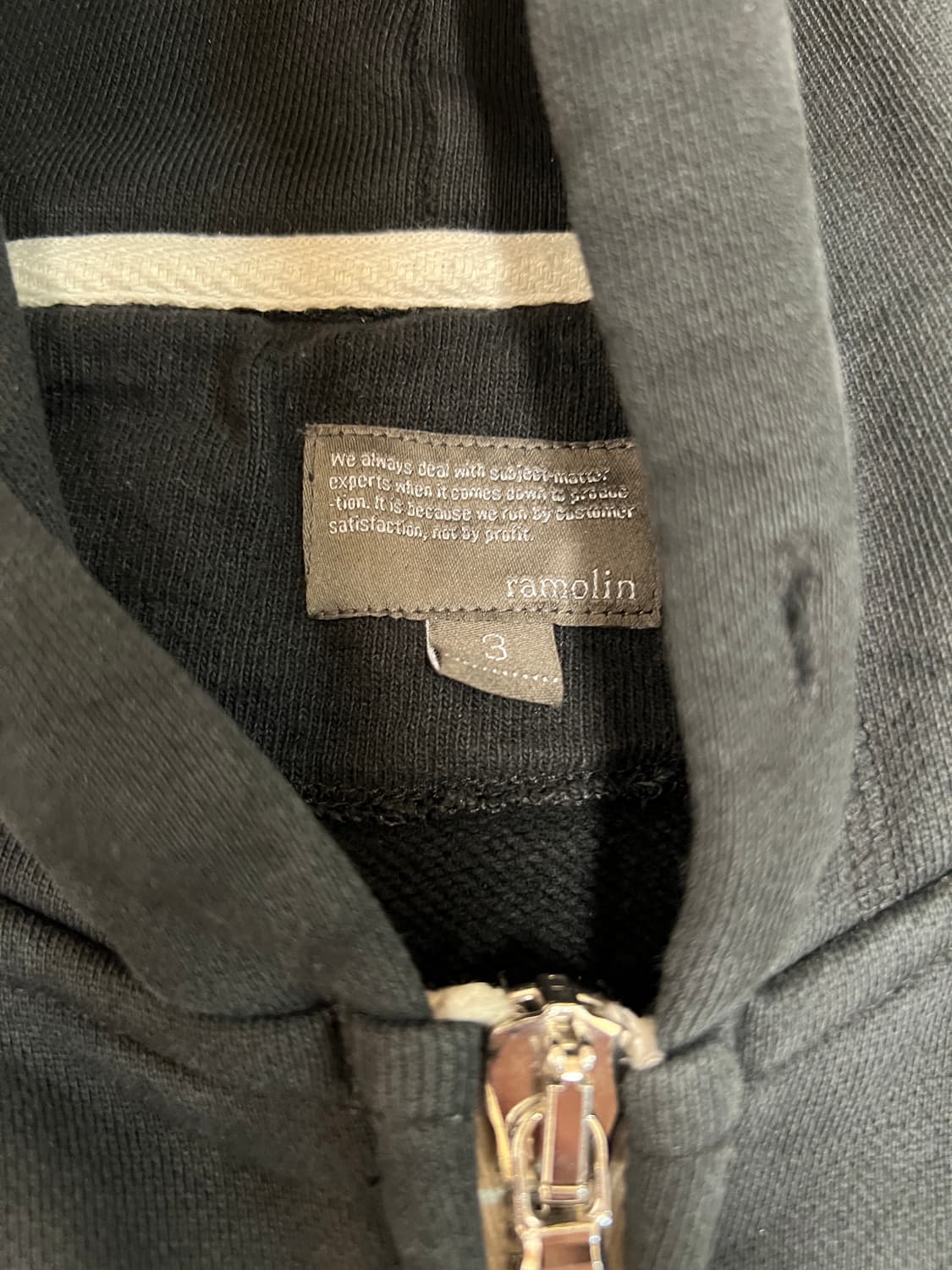 [3] Ramolin 블랙 후드 집업 상품이미지3