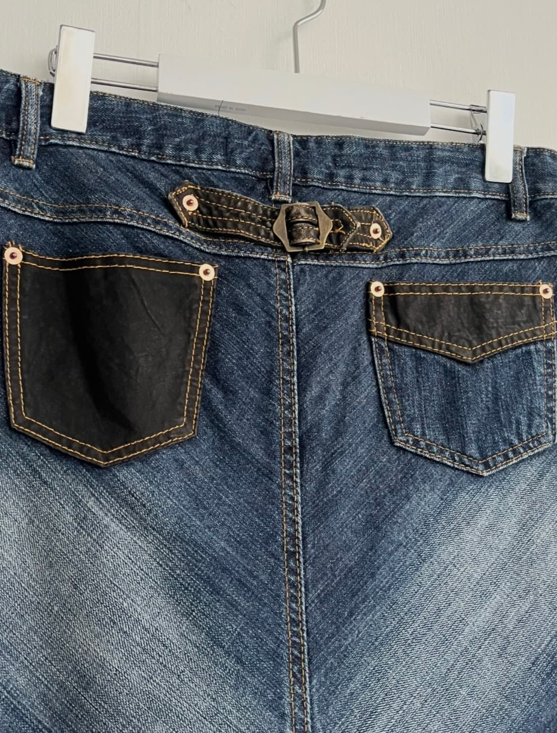  H.S.N 워싱 데님 미디 스커트  상품이미지3