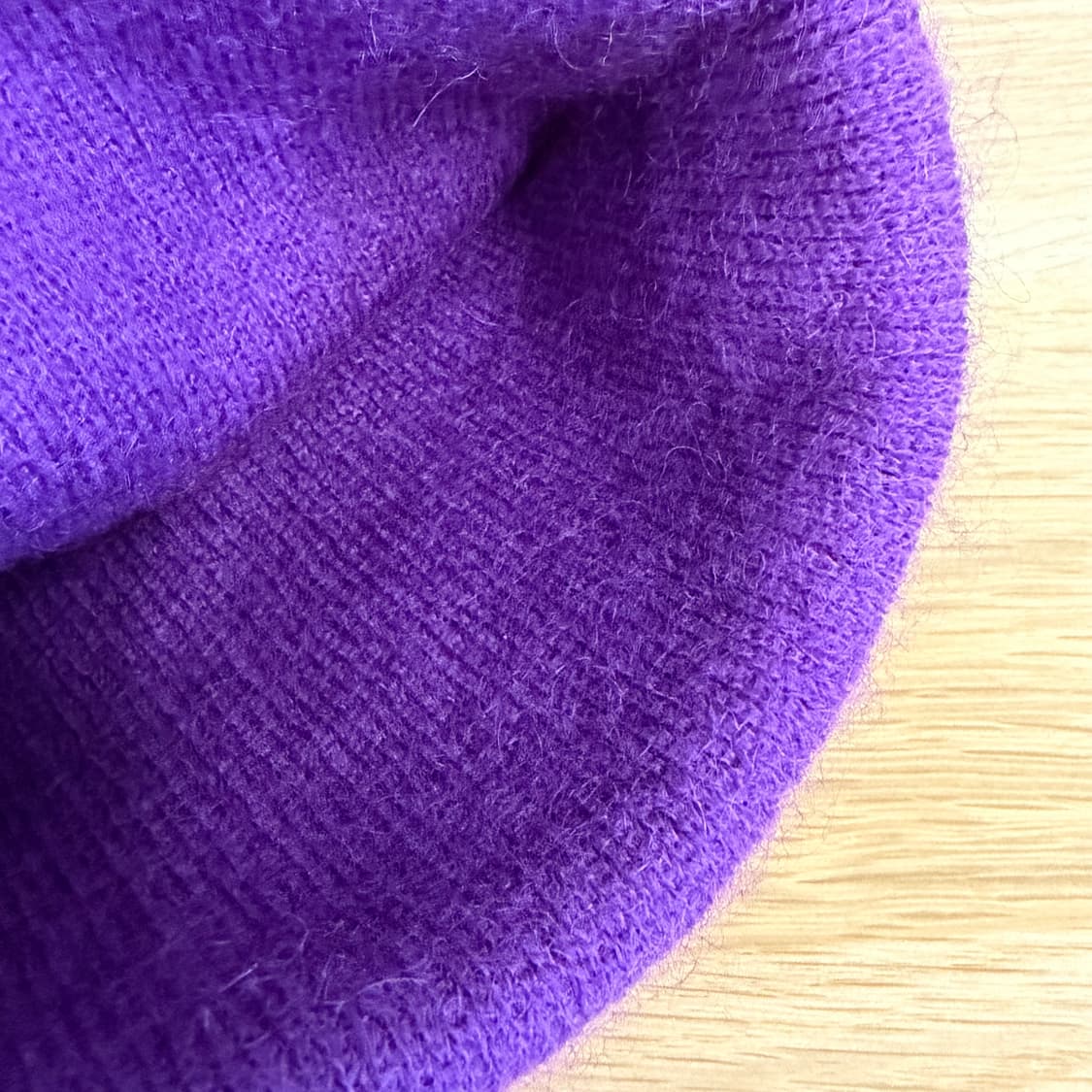 Supreme mohair beanie small logo 새상품 상품이미지3