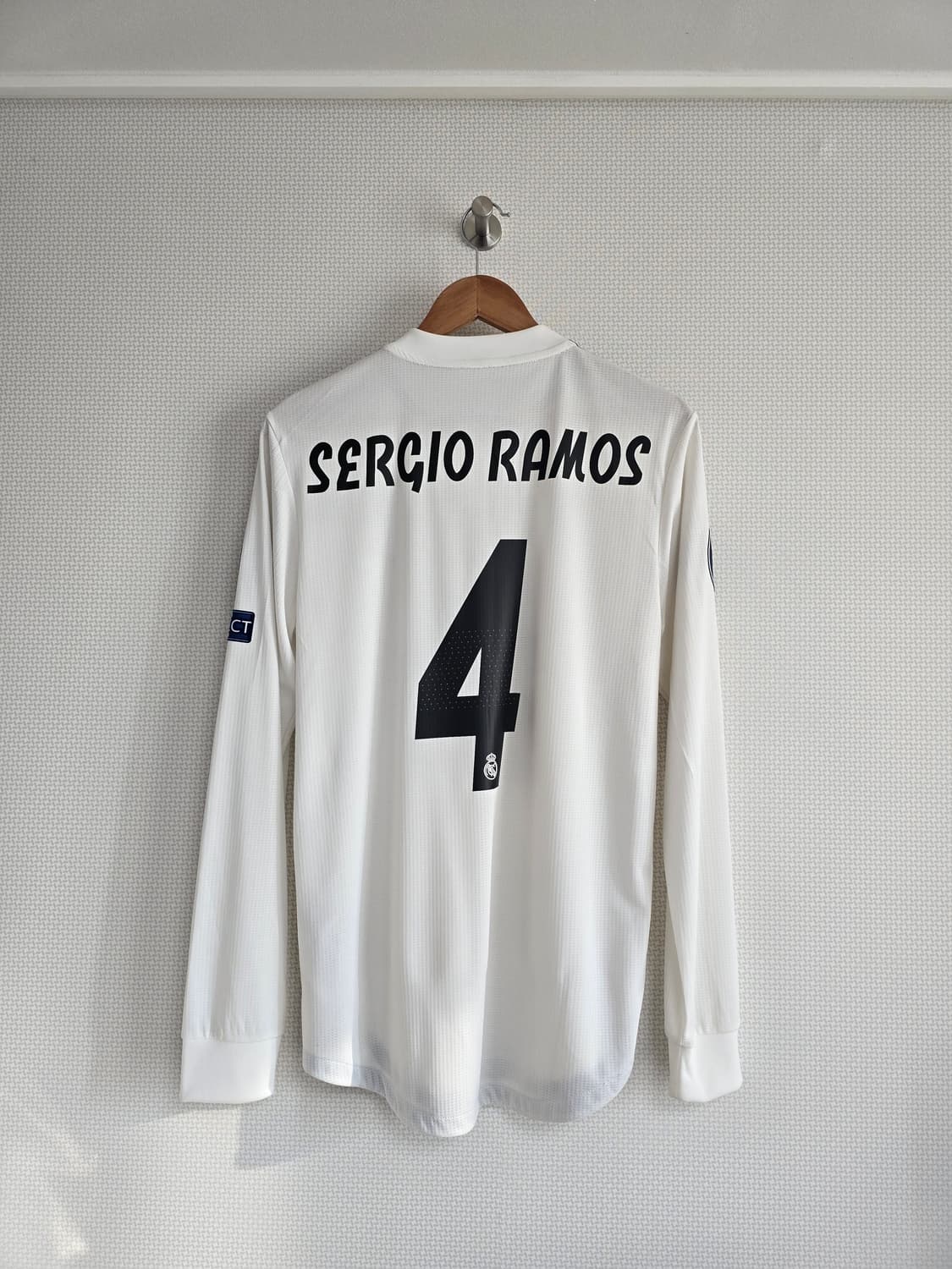 18-19 레알마드리드 홈 어센틱 긴팔 세르히오 라모스 상품이미지1