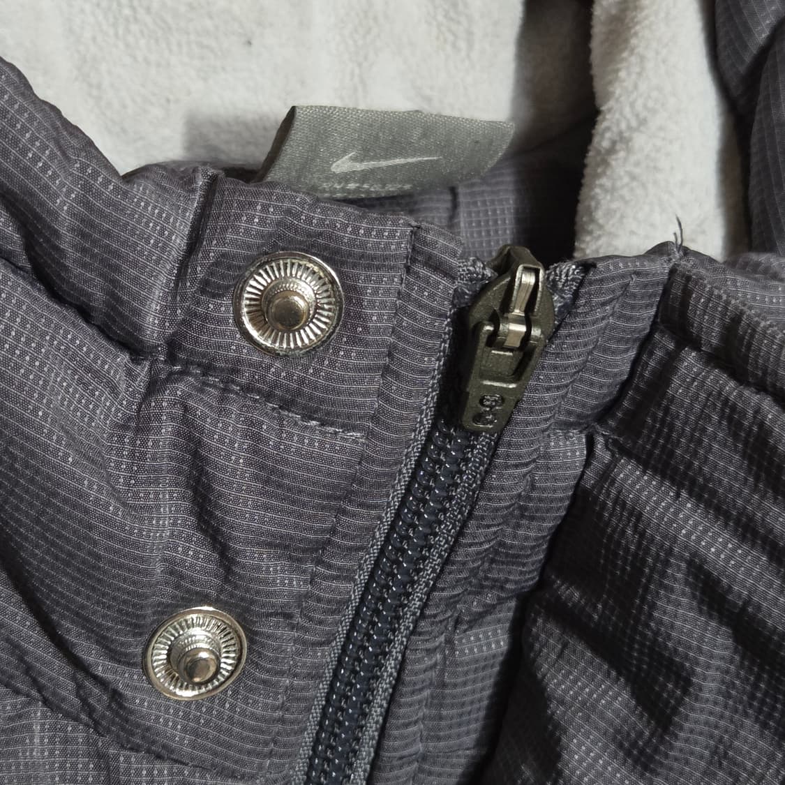 나이키 그레이 덕다운 패딩 베스트 상품이미지4