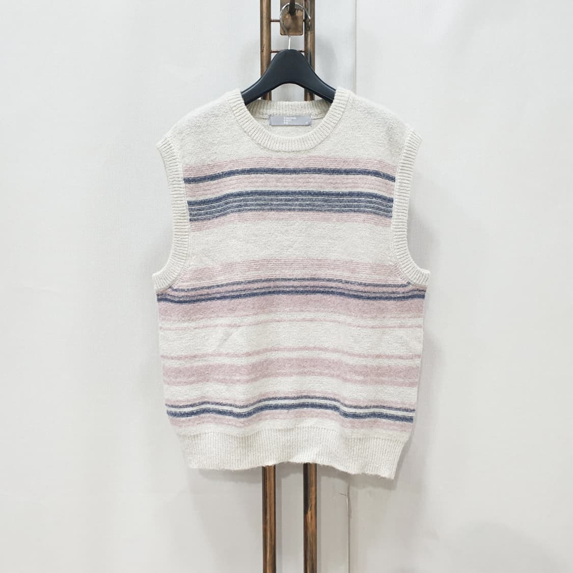 에잇세컨즈 라운드넥 베스트 95 상품이미지1