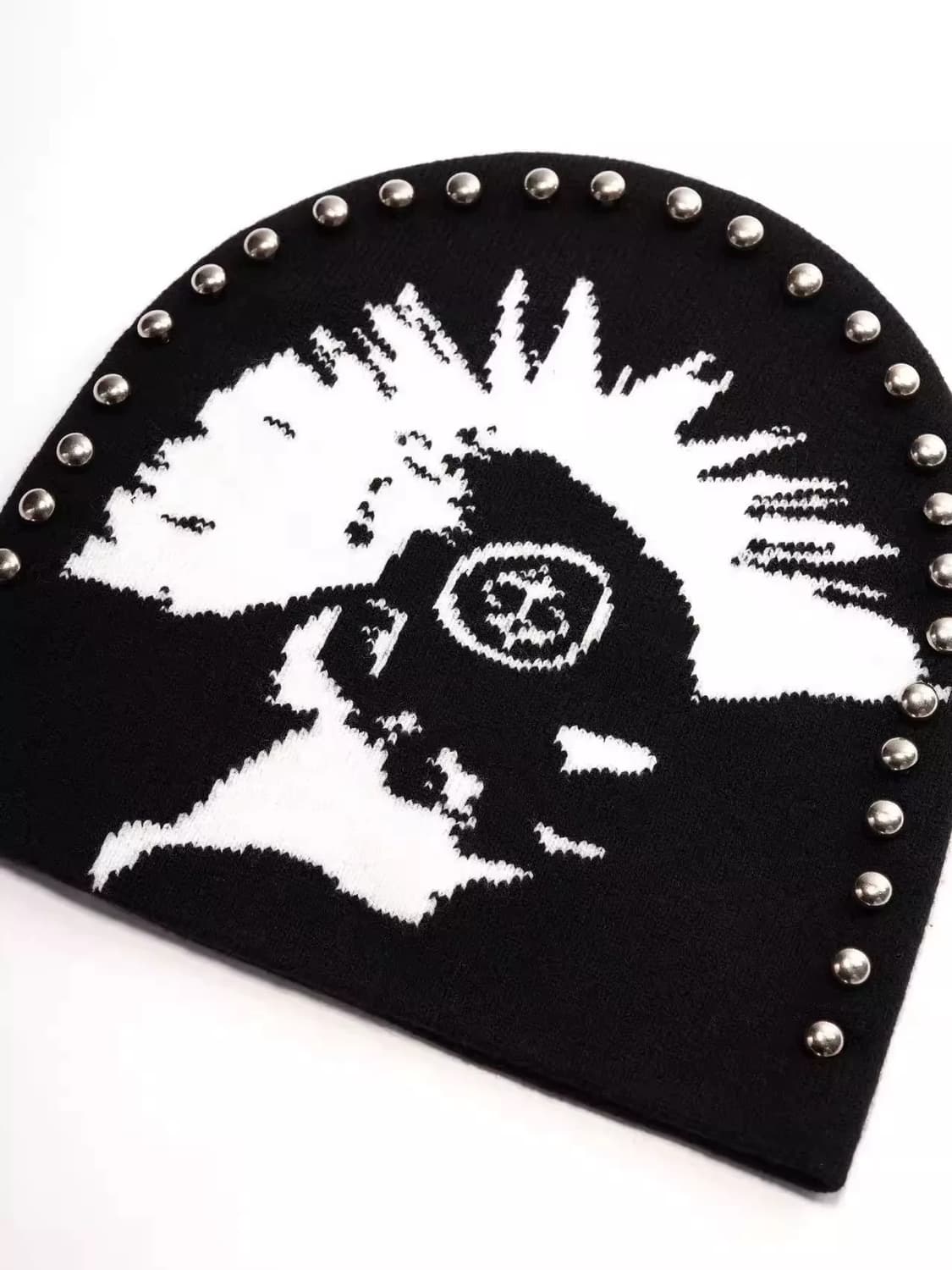 Stud Graphic  Beanie 상품이미지2