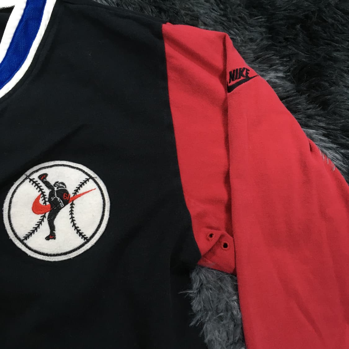 투티/0233 나이키 애슬레틱스 배색 긴팔 상품이미지4