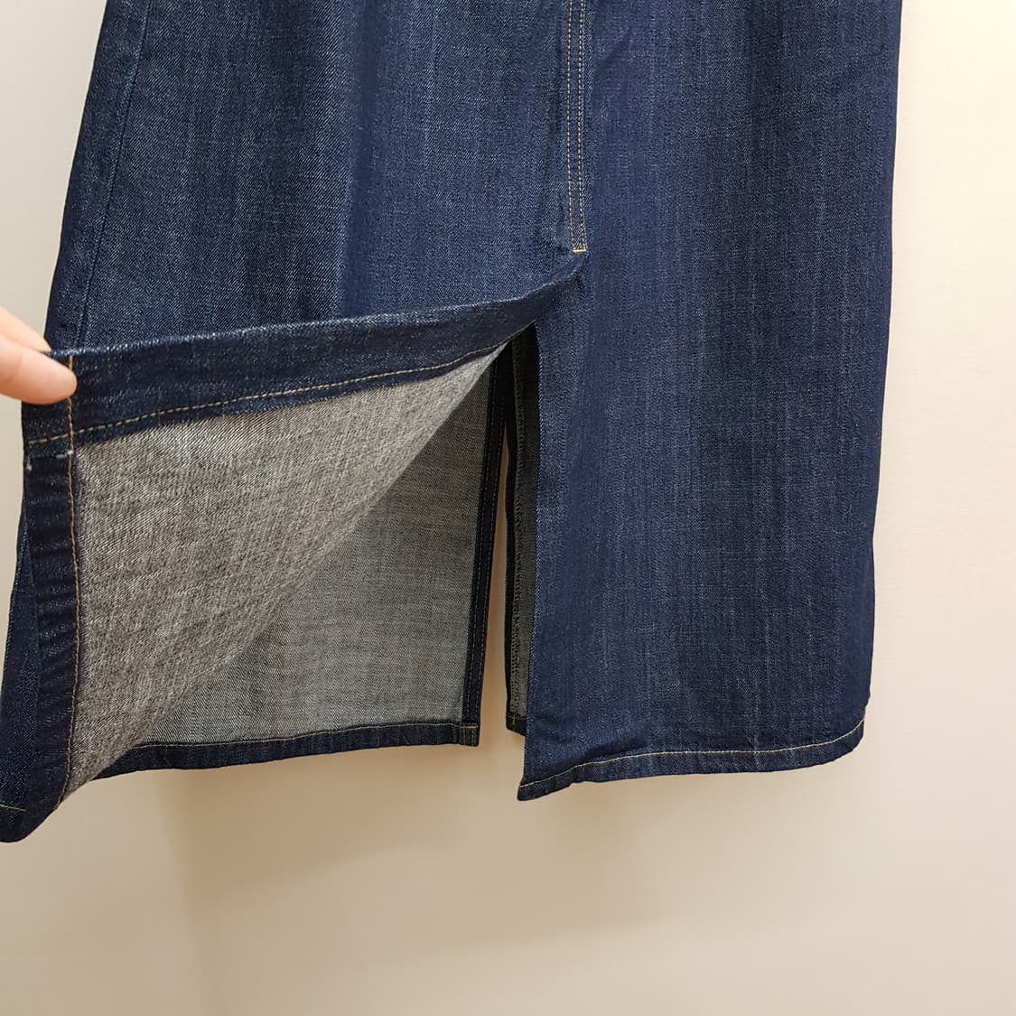 스튜디오 톰보이 2023 인디고 데님 롱 A라인 스커트  F사이즈 상품이미지3
