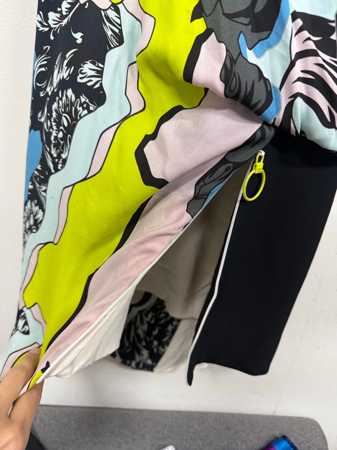 베르사체 16ss 슬리브리스 원피스 상품이미지5
