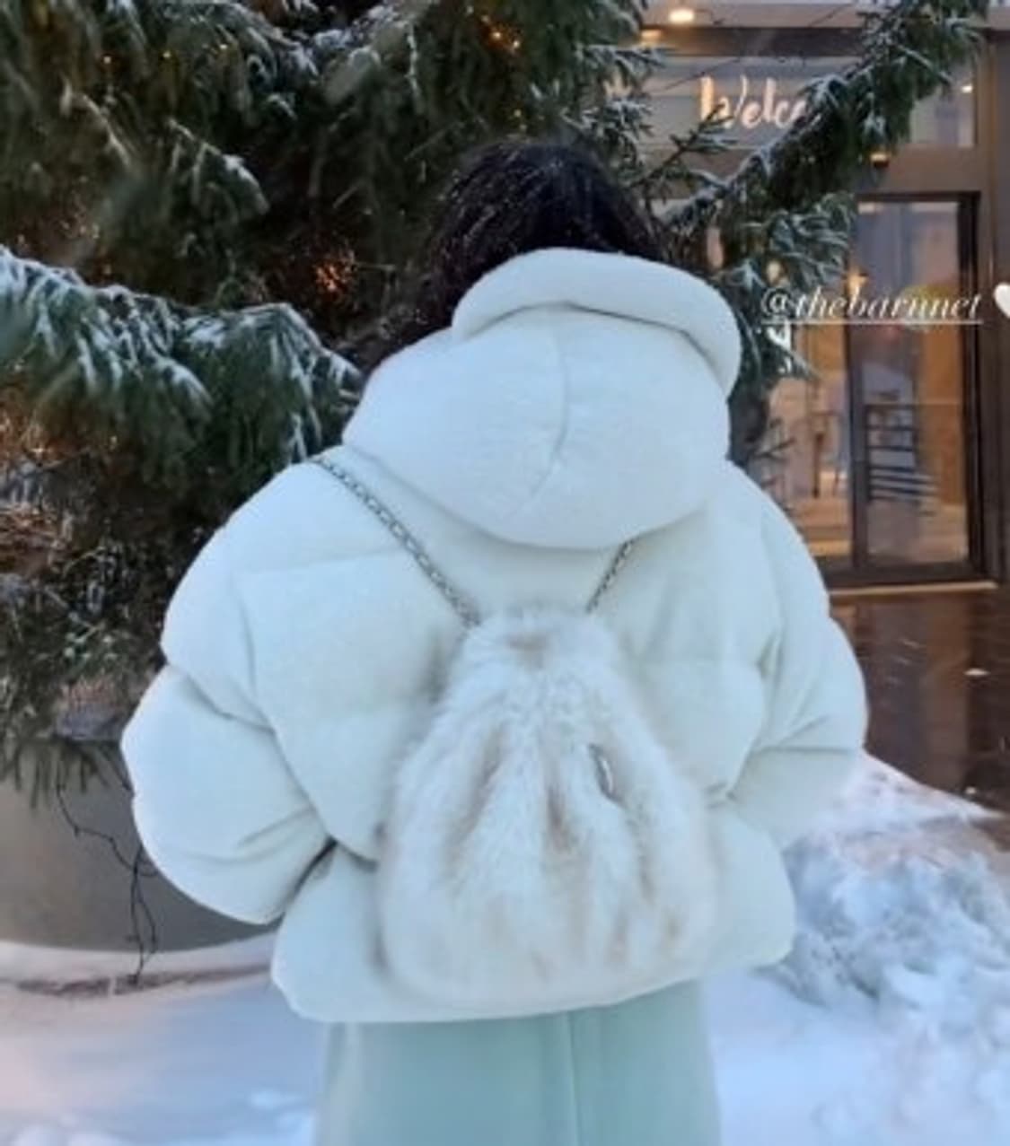 더바넷 Snowflake ivory boucle goose puffer  상품이미지3