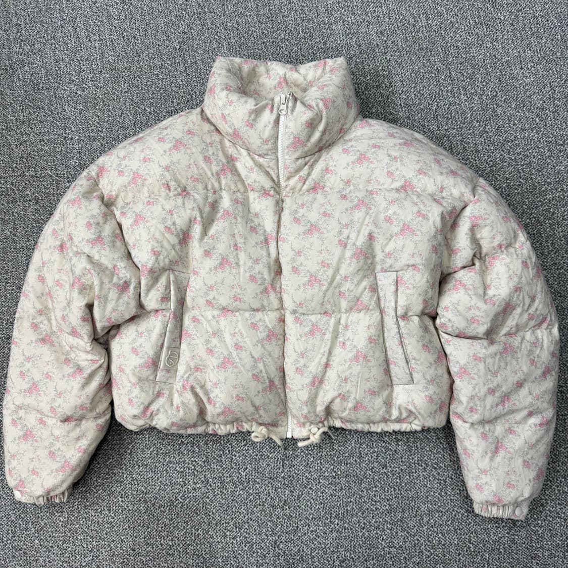 소프트서울 플라워 패턴 덕다운 숏패딩 상품이미지1