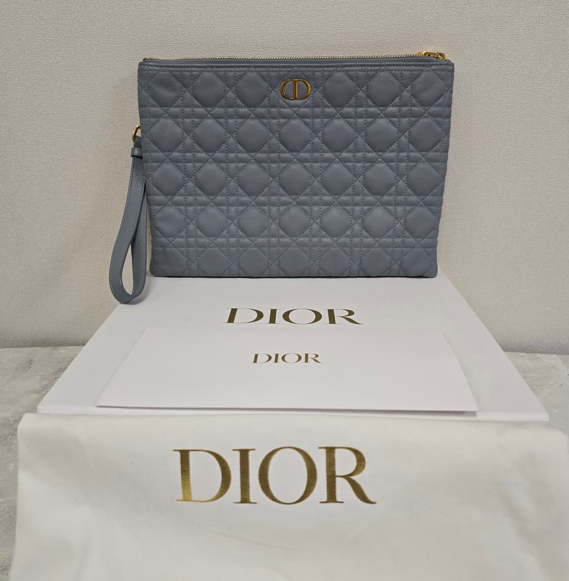 디올 카로 파우치 CD 로고 클러치 라지 판매 상품이미지1