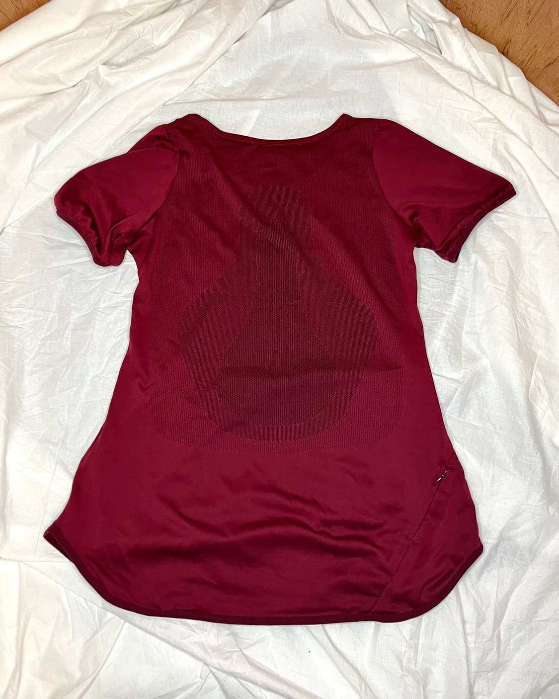 언더커버 나이키 갸쿠소우 버건디 드라이핏 러닝 반팔 상품이미지2