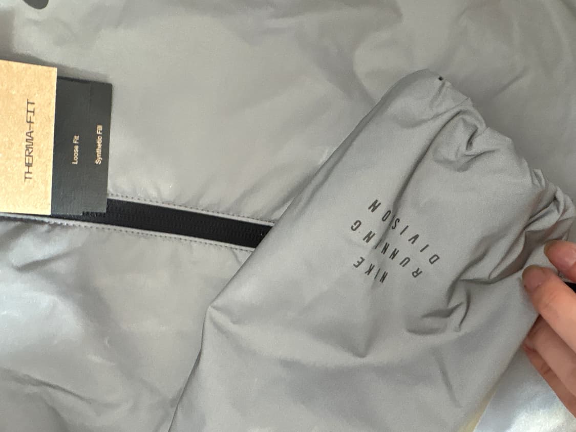 나이키 리플렉티브 바람막이 상품이미지3