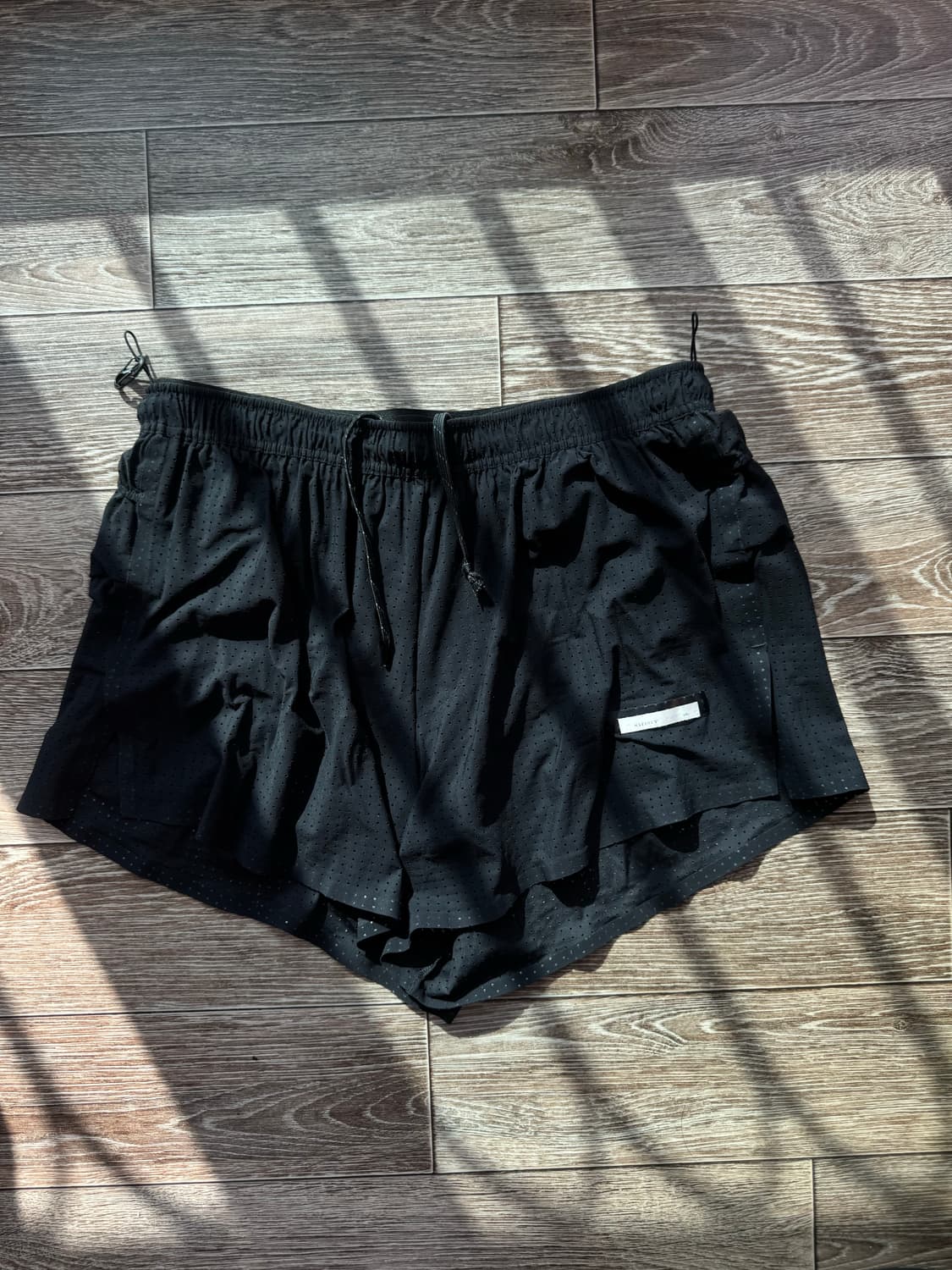 새티스파이 스페이스-O 2.5인치 디스턴스 쇼츠 블랙 상품이미지1