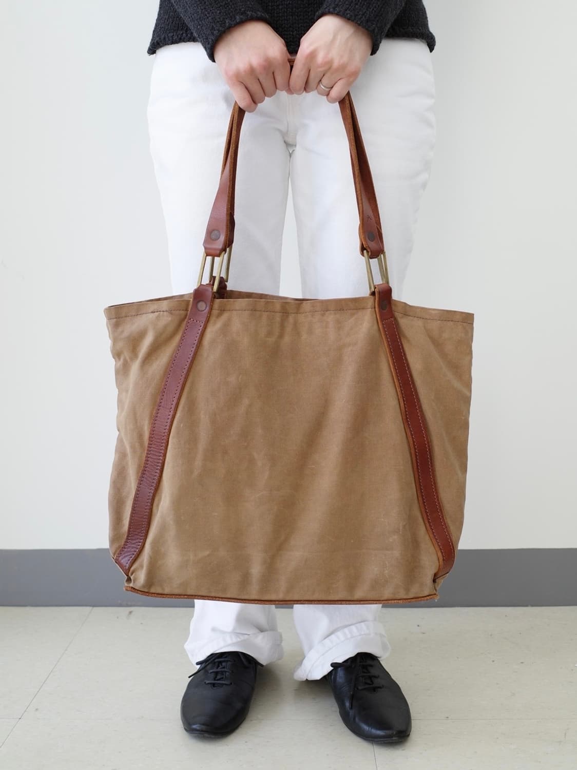 조슈 벨라 왁스 캔버스/레더 토트백 상품이미지1