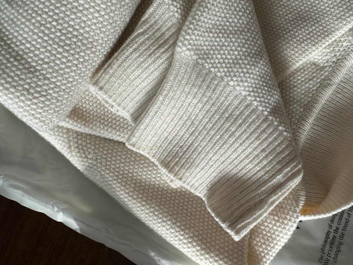 낫띵리튼 니트 상품이미지4