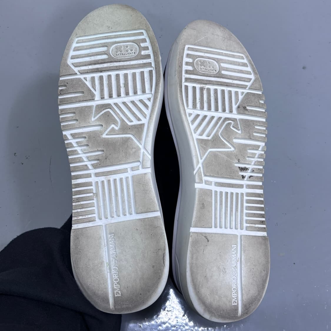 240 엠포리오아르마니 벨벳 스니커즈 0406E 상품이미지6