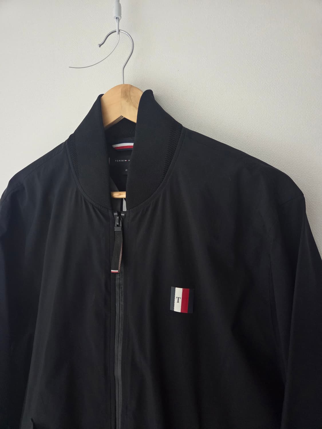 타미힐피거 신형 블랙 바람막이 자켓(100사이즈) 상품이미지4