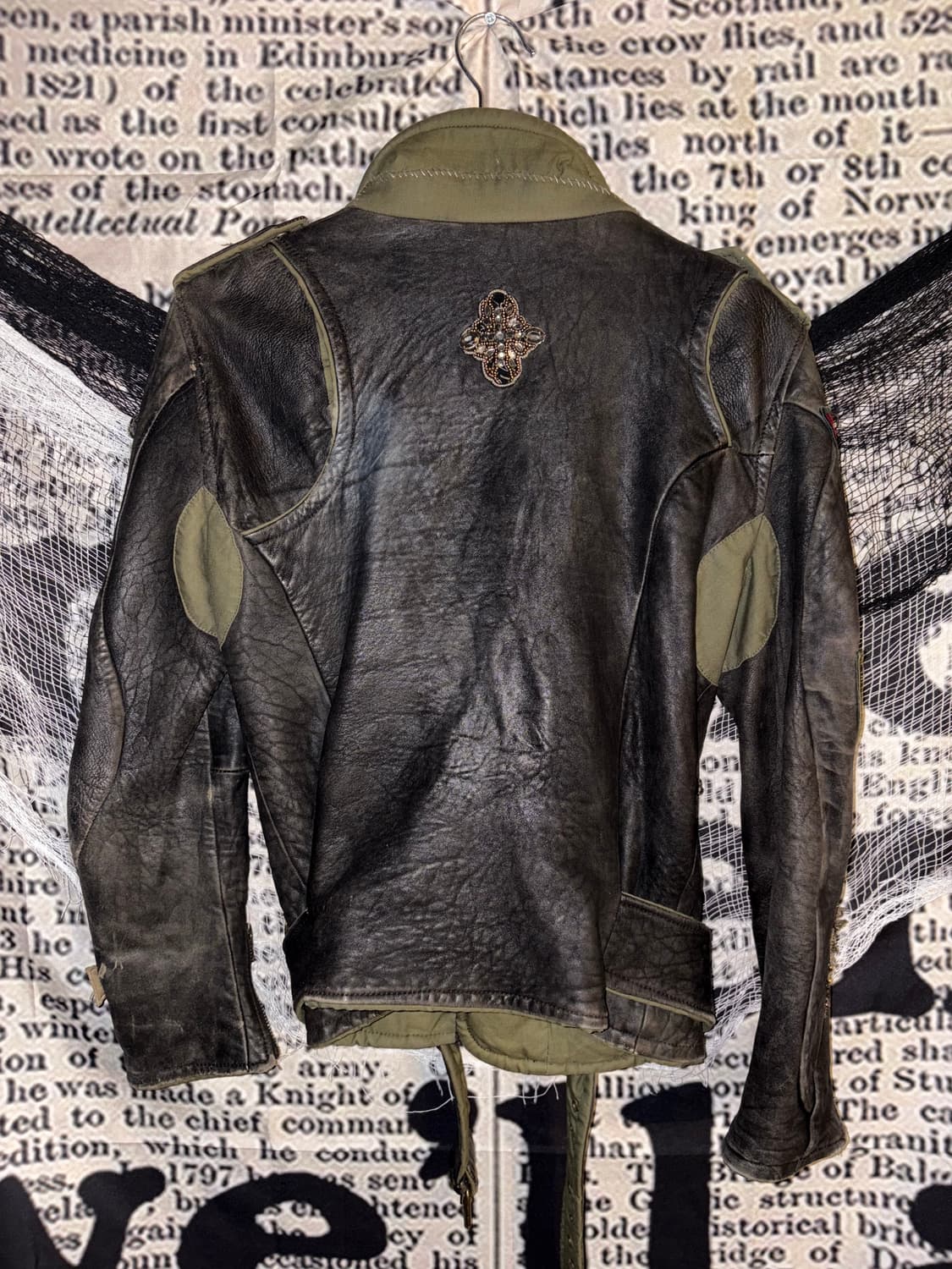 Crystal Embellished Leather Jacket 상품이미지4