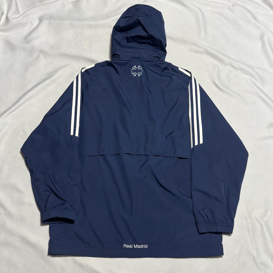 100 아디다스 90‘s 레알마드리드 내장후드 바람막이 상품이미지3