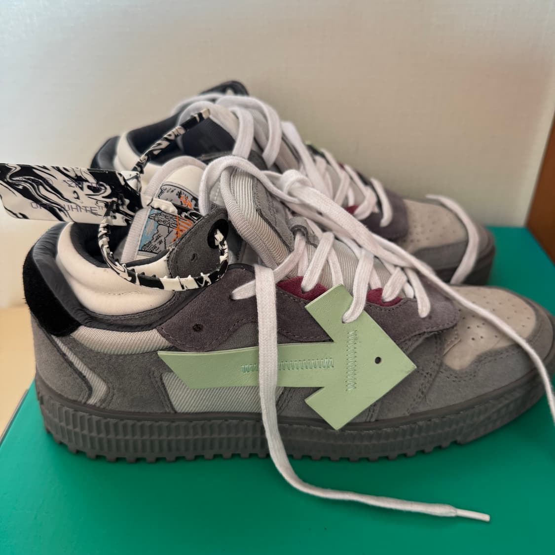 오프화이트 로우 스니커즈 회색 EU39 상품이미지4