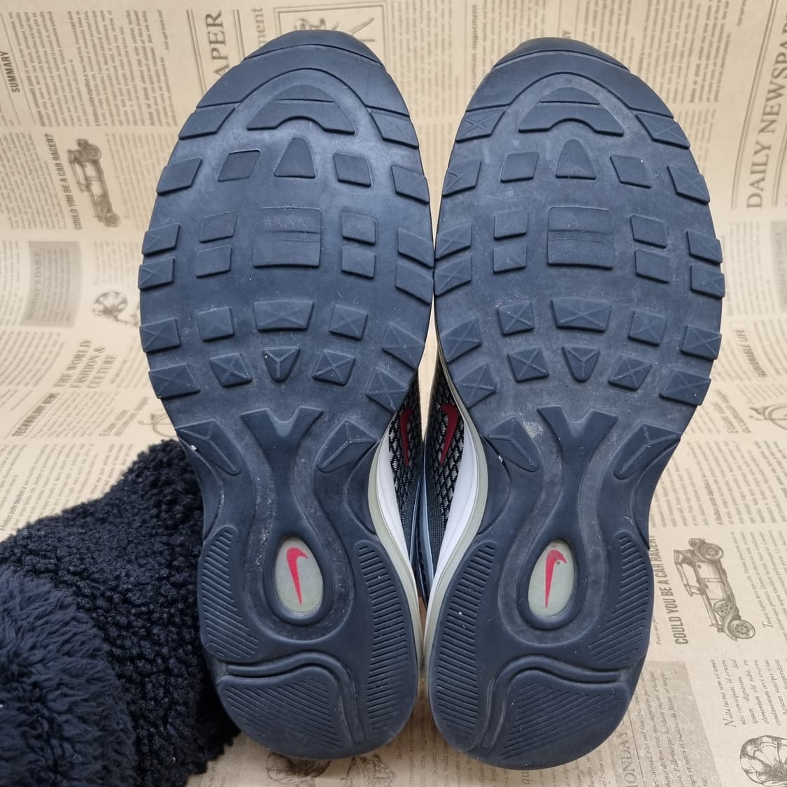 나이키 에어맥스 97 실버 운동화235 상품이미지3