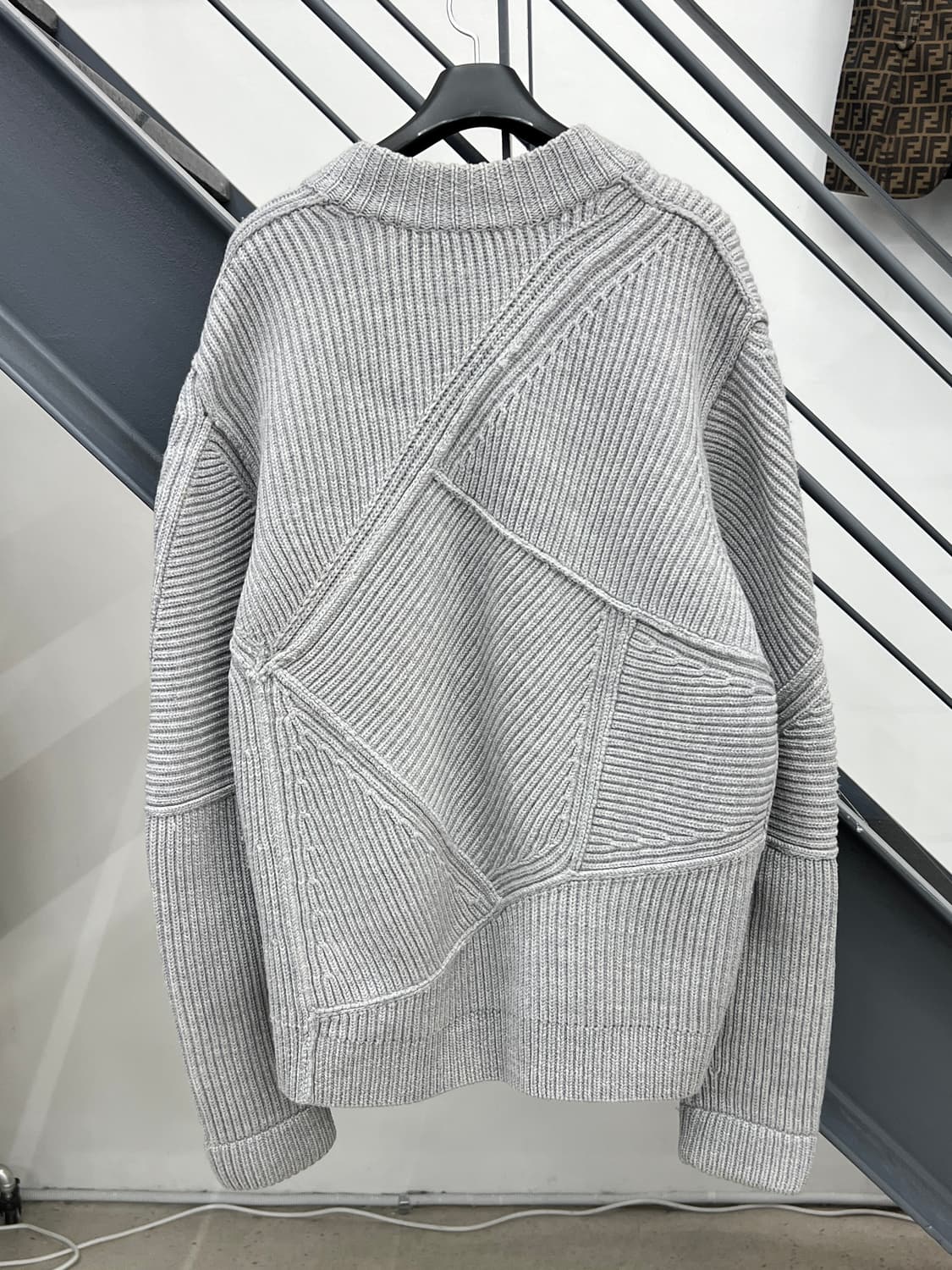 알렉산더왕 사선 패턴 울 니트 집업 상품이미지3